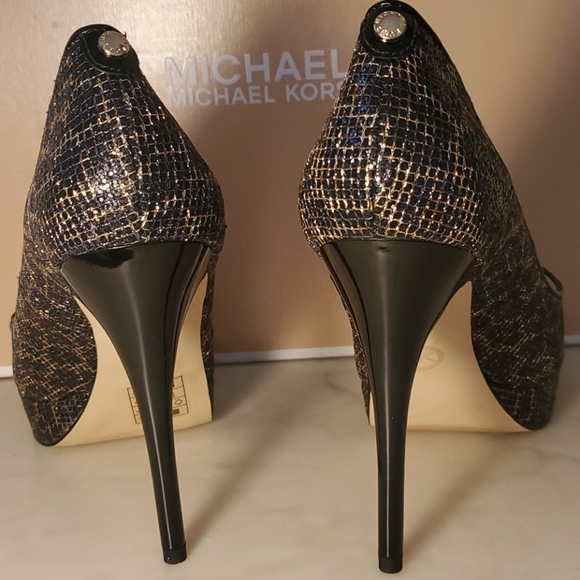 Michael Kors Heels - Picture 2 of 4